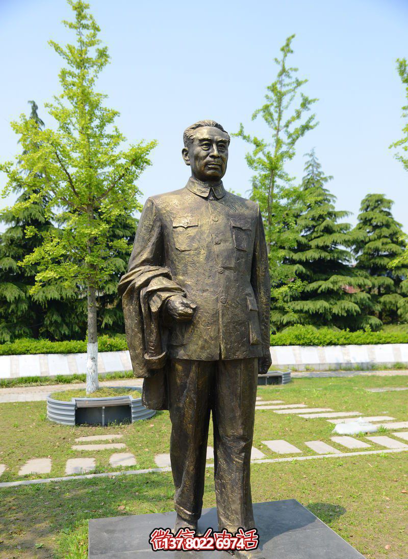 紀念周恩來偉人雕塑，緬懷歷史，見證輝煌