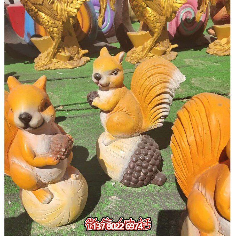 集游樂、景觀、動物園于一體的玻璃鋼仿真卡通動物游樂場