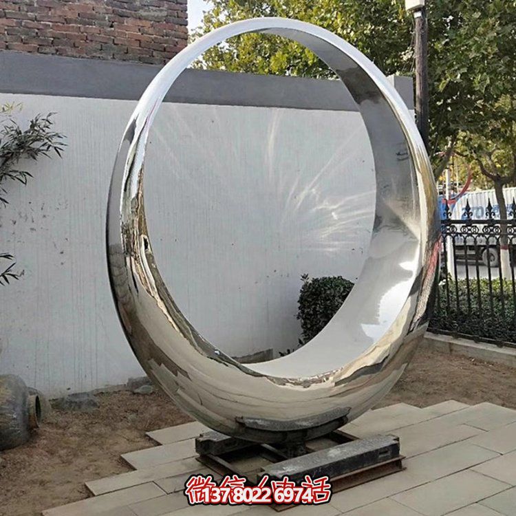 高級不銹鋼圓環雕塑，構筑優雅園林景觀