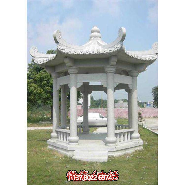 精美石雕涼亭，為公園添彩